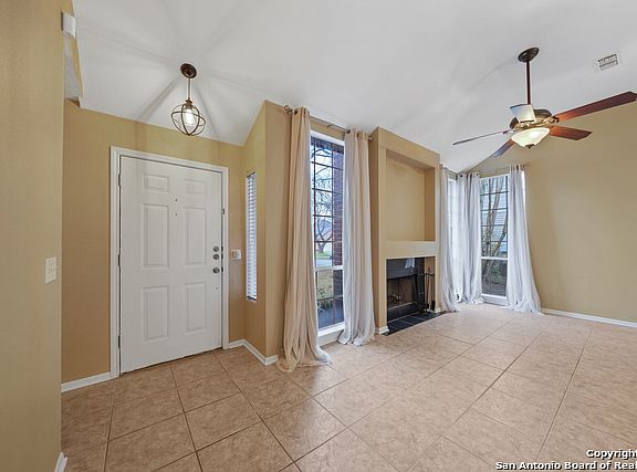 4th image of 306 Scotch Rose Ln