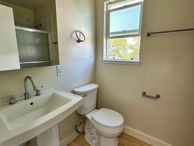 1812 Francisco Street — Photo 5