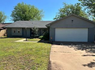 1616 Turtle Lake Rd, Moore, OK 73160