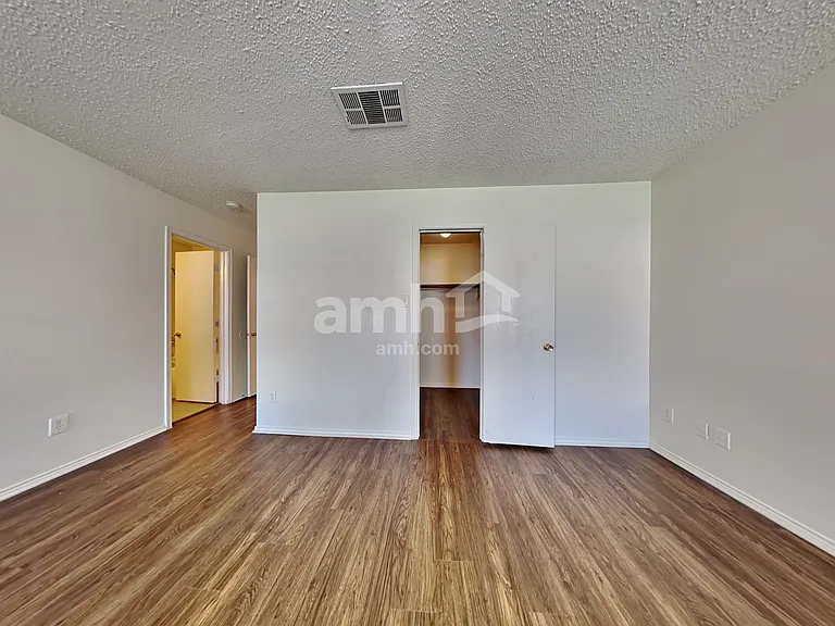 809 Encino Dr — Photo 11