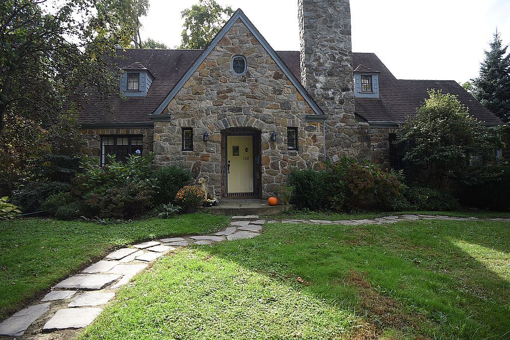 102 Ward St, Norwalk, CT 06851 Zillow