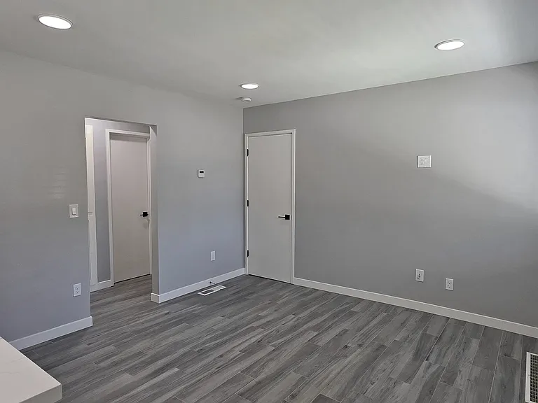 3901 H St #3 — Photo 6