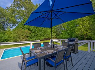 41 Hawthorne Rd, Southampton, NY 11968