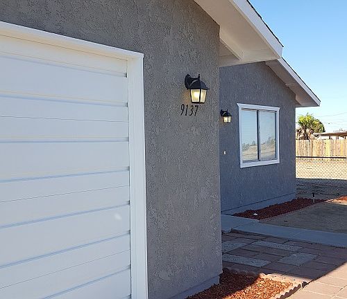 3rd image of 9137 Catalpa Ave