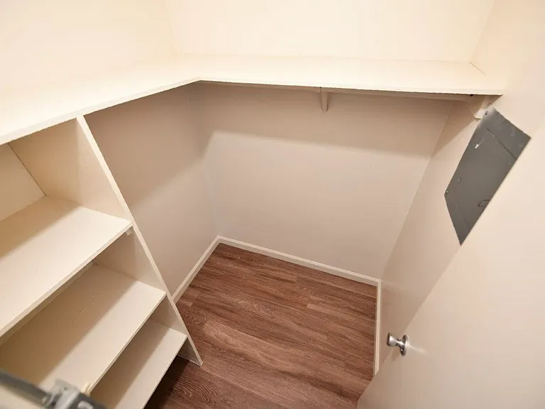 2535 Ellsworth St — Photo 13