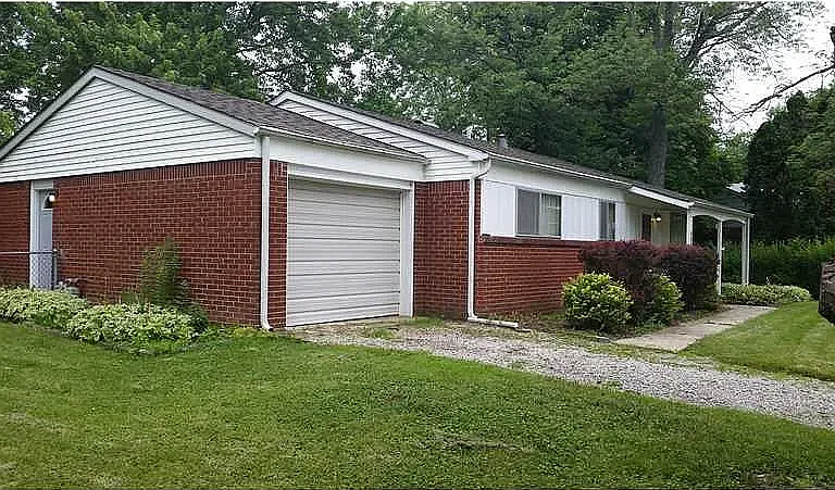 8839 Lynbrook Ct — Photo 2