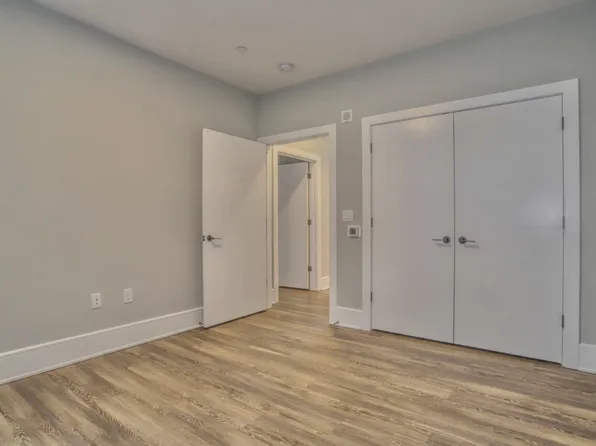 32 Oakland Avenue image 7 of 32