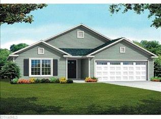 5930 River Gate Ct, Clemmons, NC 27012