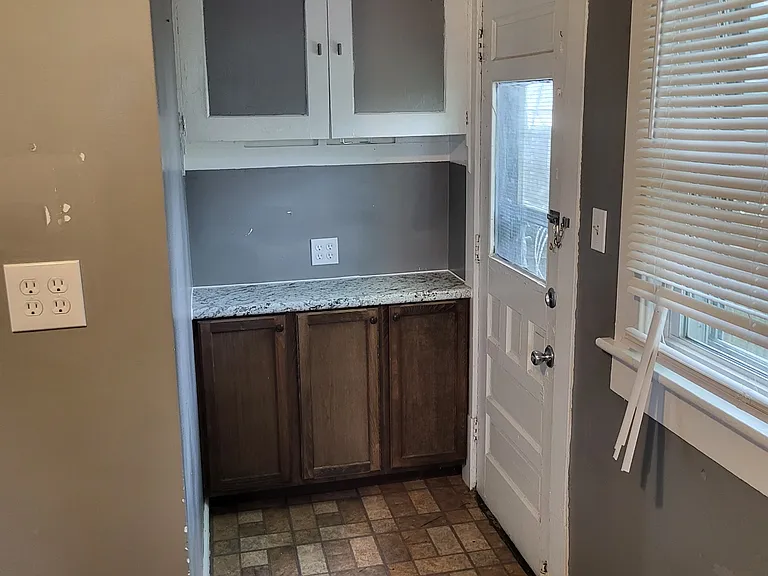 124 Westwood Ave — Photo 15