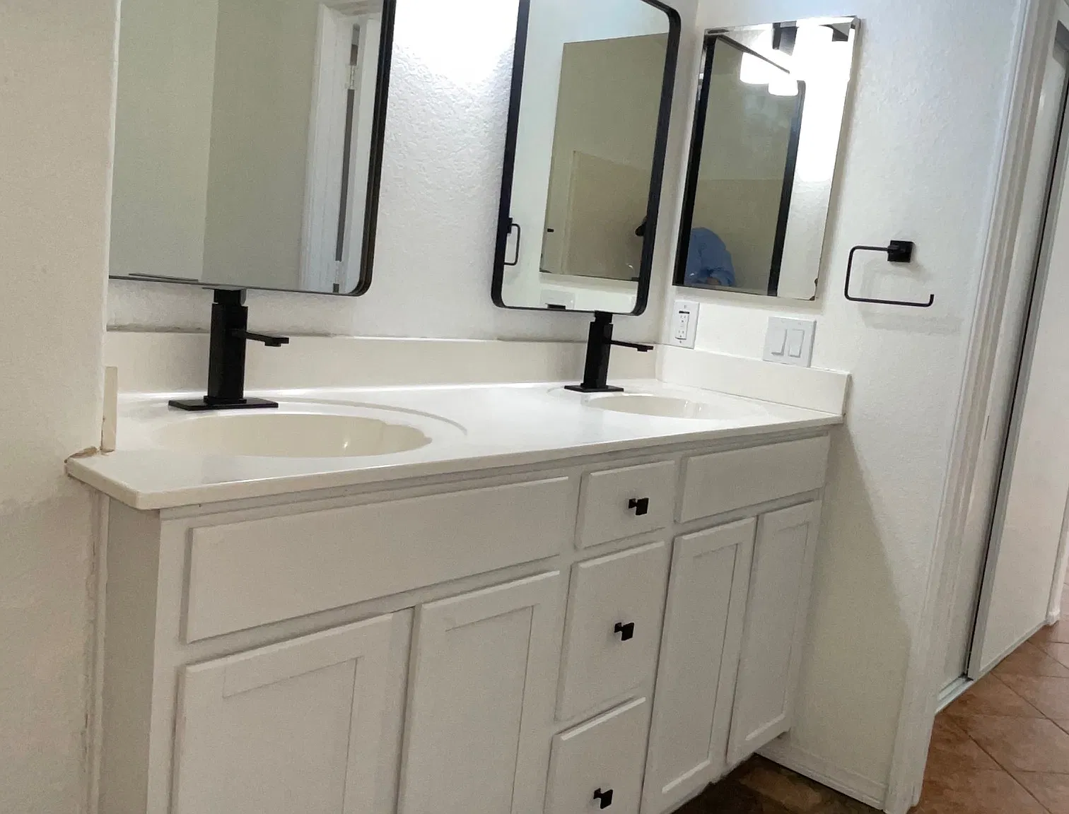 3 bed, 1250 sqft, $2,400 — Photo 3