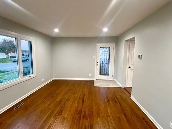 2nd image of 5629 Albert Dr
