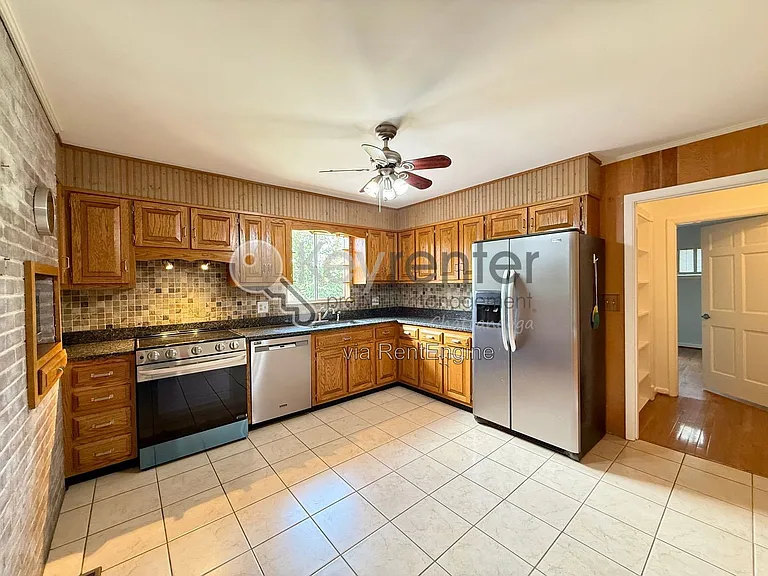 1406 Highland Way — Photo 8