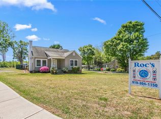1203 S 5th St, Mebane, NC 27302
