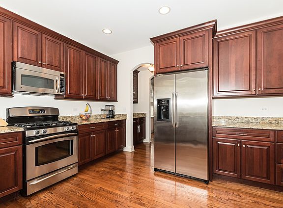3rd image of 1201 Connamara Ct
