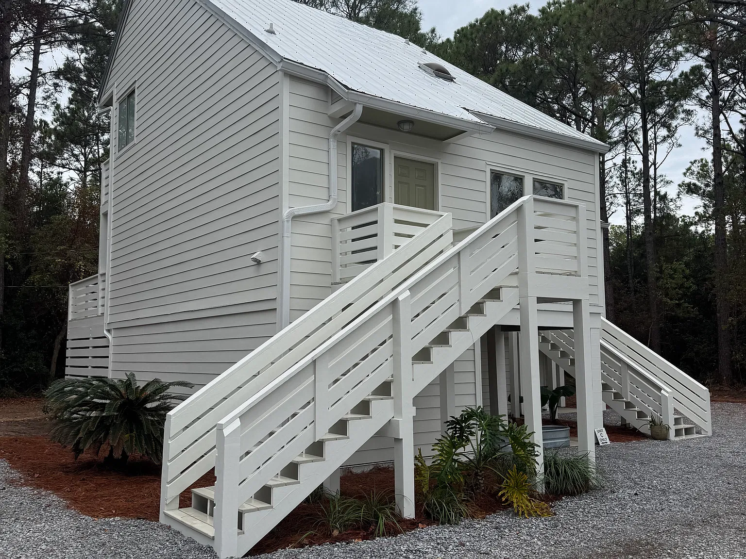 2 bed, 1165 sqft, $2,700 — Photo 1