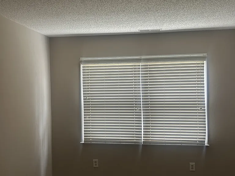425 Spauldingwood Rd — Photo 30