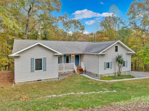 1617 & 1623 9th Street Pl SE, Hickory, NC 28602