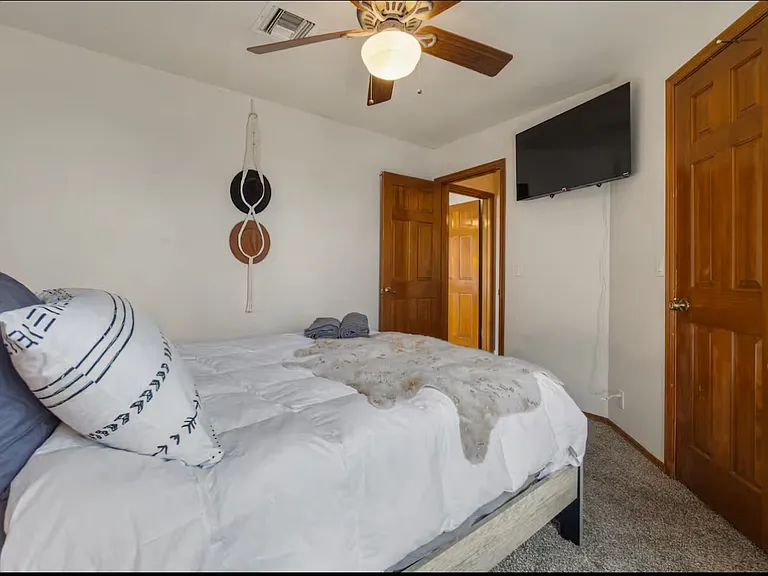Third Scottsdale Rental Bedroom