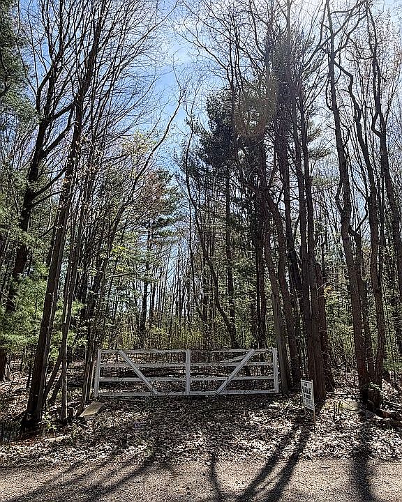 1st image of LOT Lange Rd