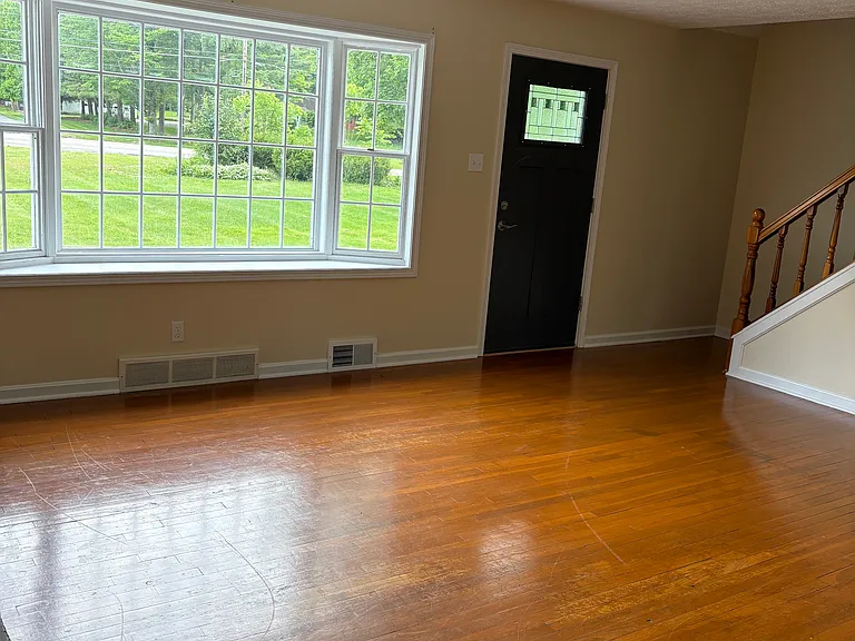 6348 Leffingwell Rd — Photo 3