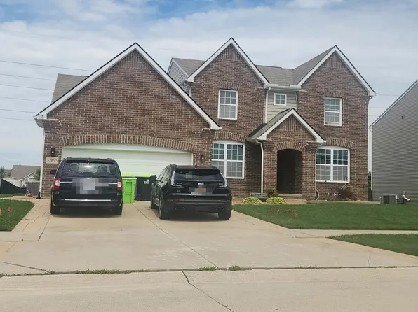 52695 Stafford Dr, Macomb, MI 48042