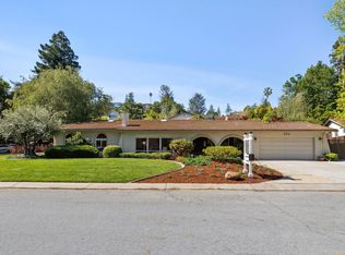 898 Stagi Ln, Los Altos, CA 94024