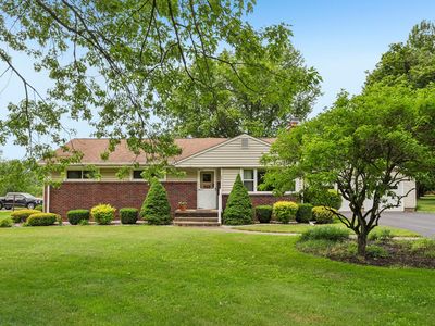 25 George Junior Rd, Grove City, PA, 16127