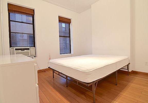 3rd image of 123 Ludlow St APT 13