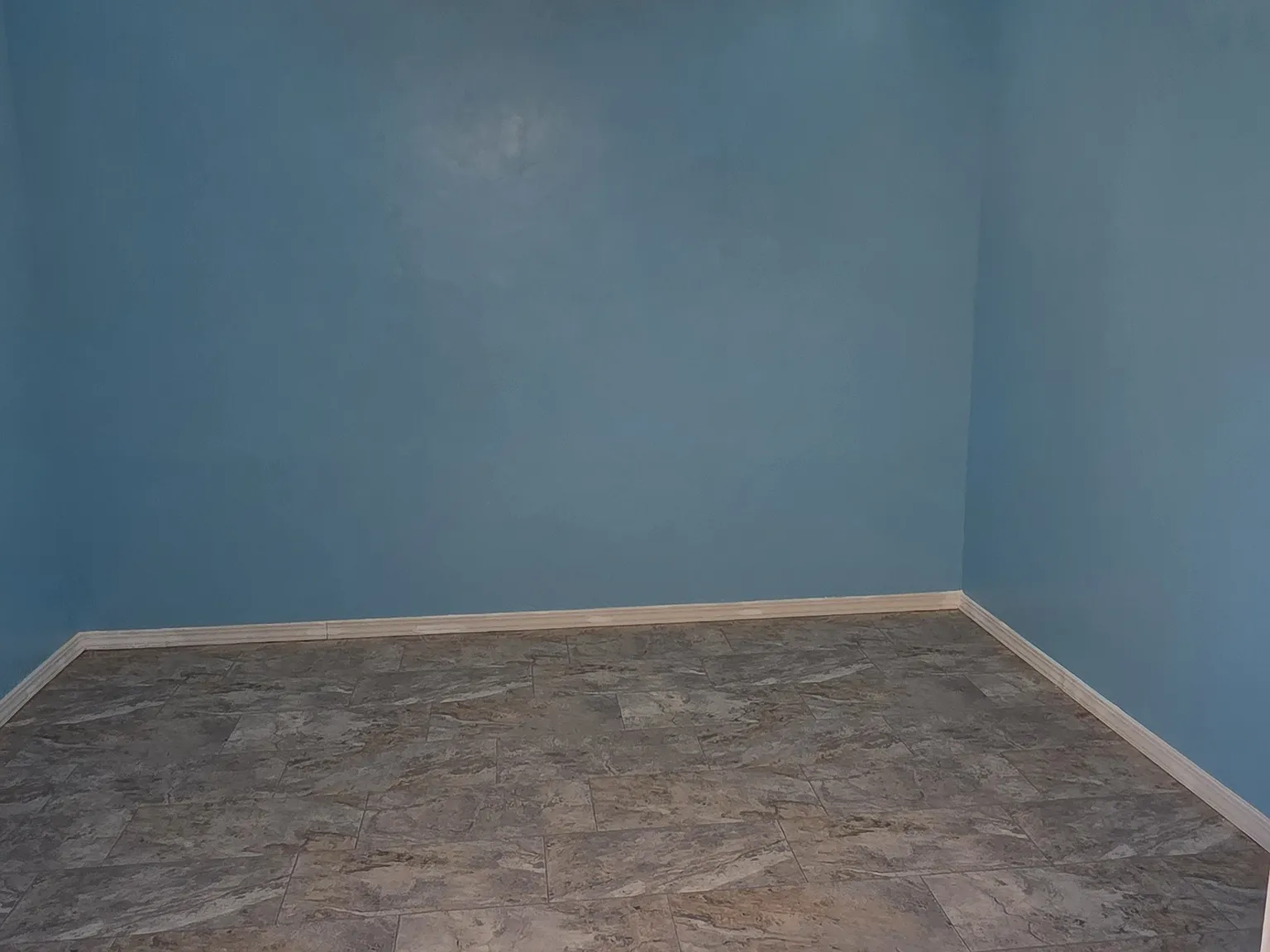 3 bed, 2353 sqft, $3,000 — Photo 4