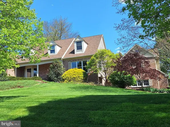 126 Foxfire Ln, Lewisberry, PA 17339