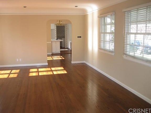 4th image of 4731 Cartwright Ave