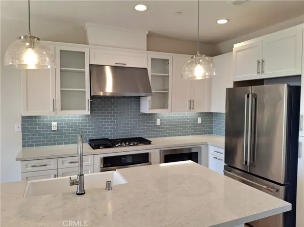 3555 Via Nido, Carlsbad, CA 92009