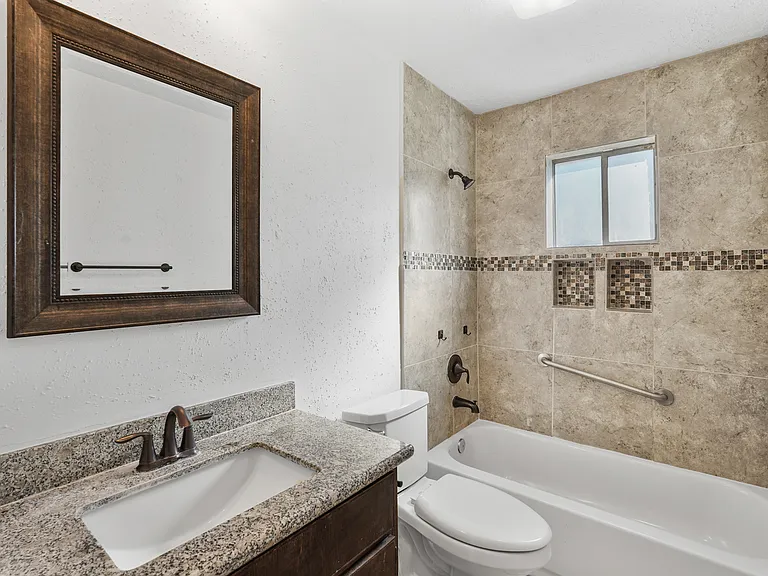 15226 Flamingo Park — Photo 6