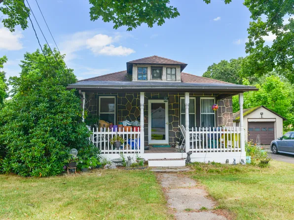 118 Bohemia Street, Plainville, CT 06062