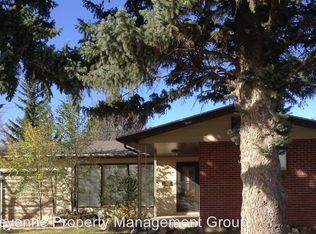 6302 Moccasin Ave, Cheyenne, WY 82009