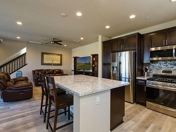 5th image of 10784 N Bank Dr