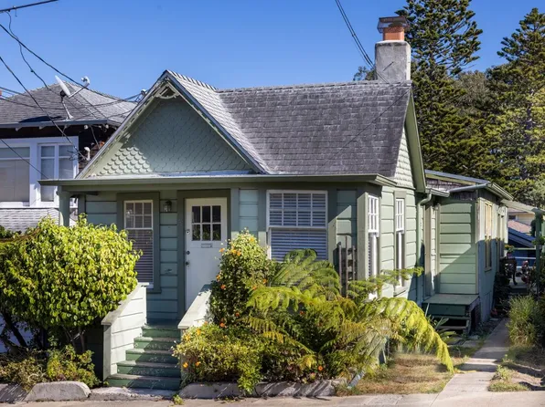 107 15th St, Pacific Grove, CA 93950