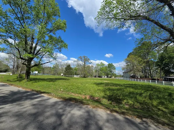 334 Martin St, Liberty, TX 77575