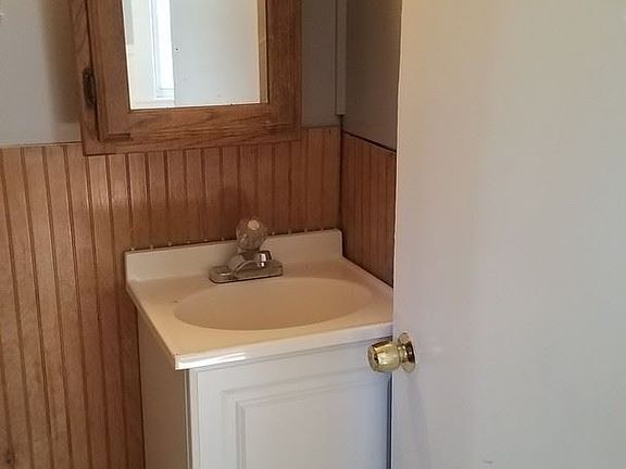 4th image of 9 C St Unit A