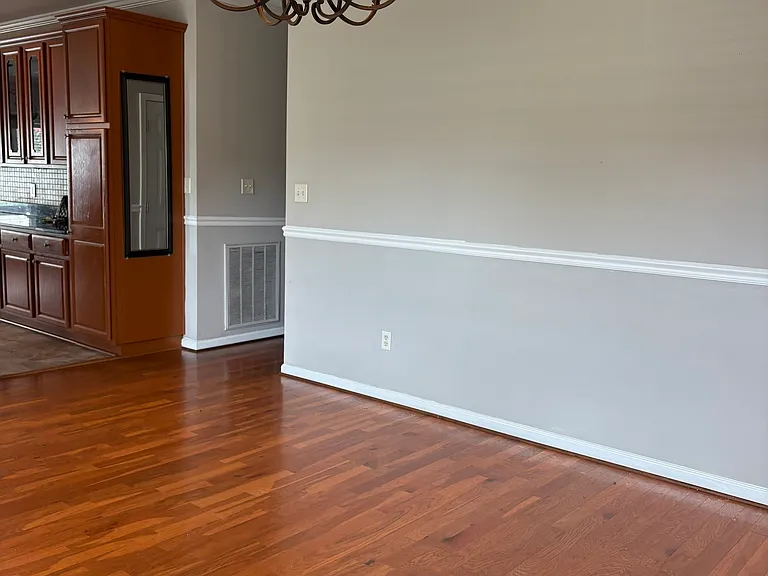 403 Saint Dunstans Ct — Photo 4