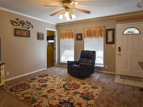 3rd image of 5130 Parklane Dr