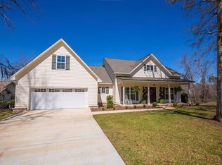 2909 Pebblewood Dr, Valdosta, GA 31602
