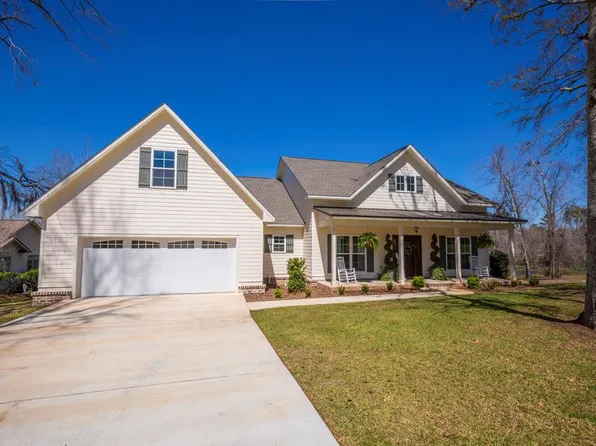 2909 Pebblewood Dr, Valdosta, GA 31602