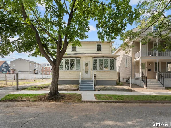 59 North Place, West Haven, CT 06516