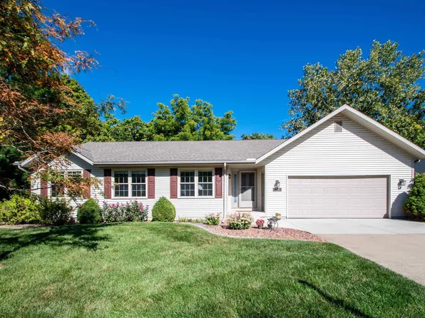 117 Eastwood Dr, East Peoria, IL 61611