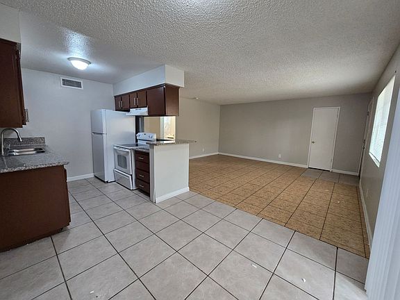 2nd image of 528 Calcaterra Cir APT B