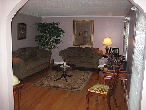 Living Rm - Main Level