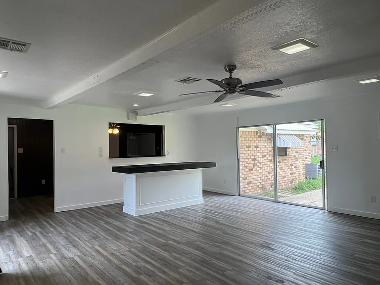 5048 Inwood Dr — Photo 12