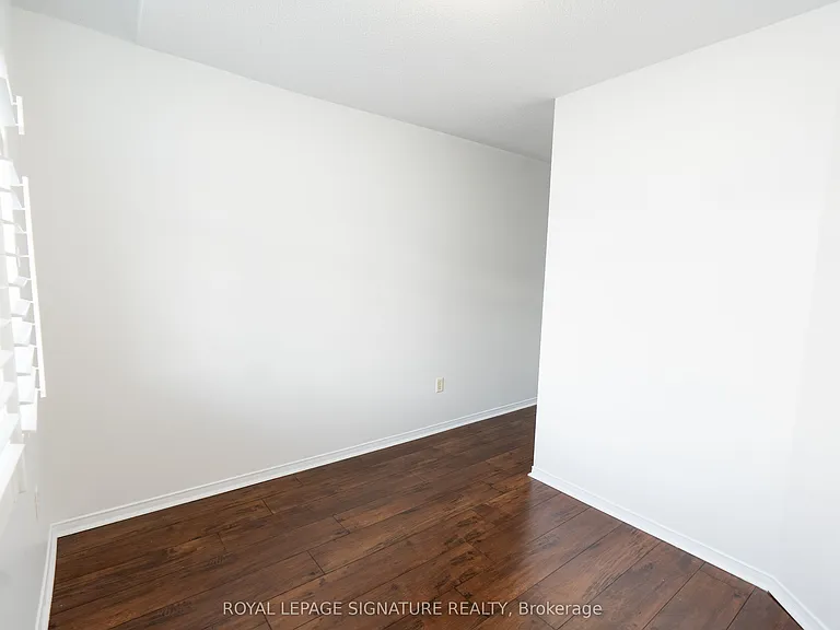 50 Strathaven Dr #28 — Photo 35