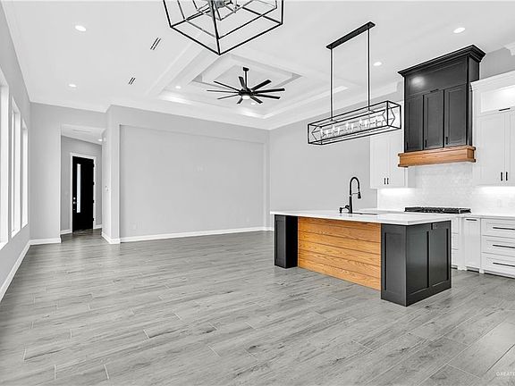 3rd image of 8131 N 55th Ln